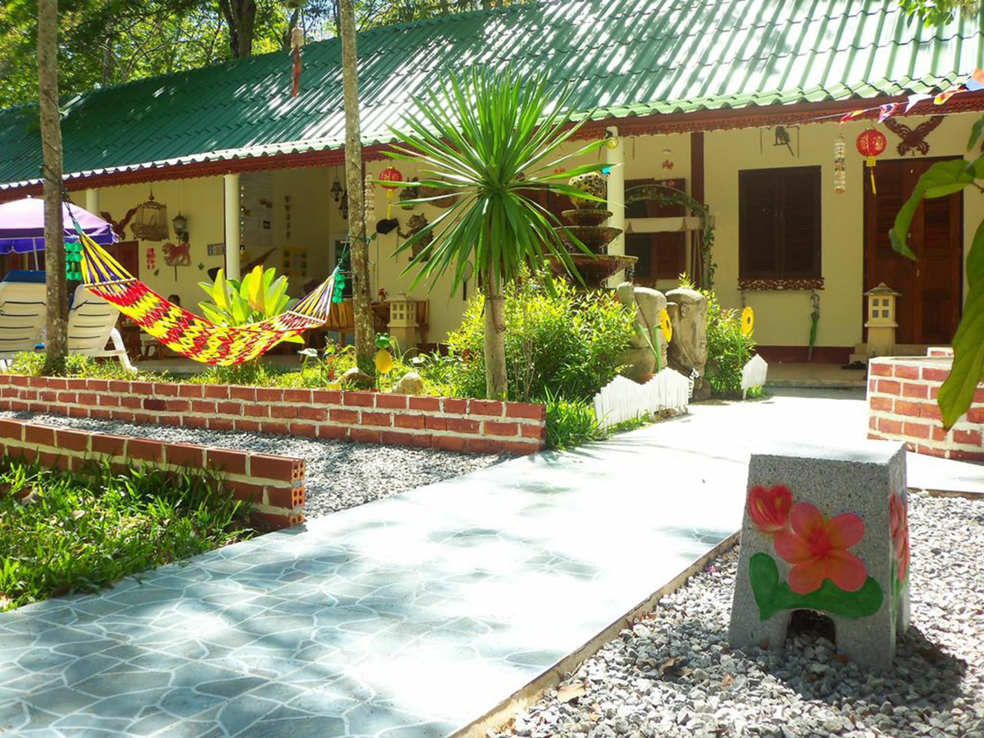Soodsoi Resort Phuket Exterior photo